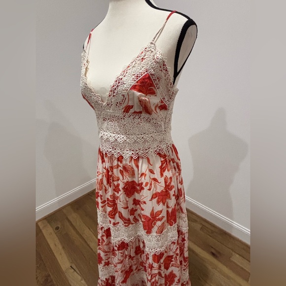 Antonio Milani Devon Printed Crochet Laced Maxi Dress 🌺
Size: 6 - Picture 6 of 17